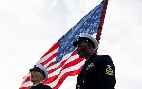 9/11 Memorial Service aboard DDG 117