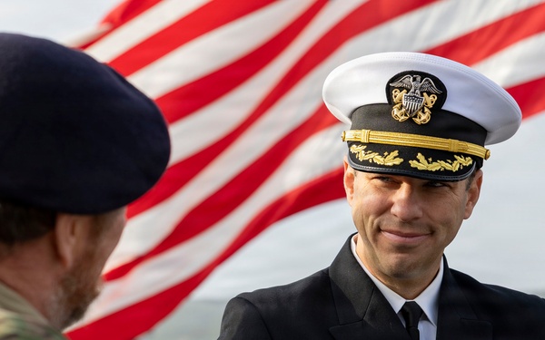 9/11 Memorial Service aboard DDG 117