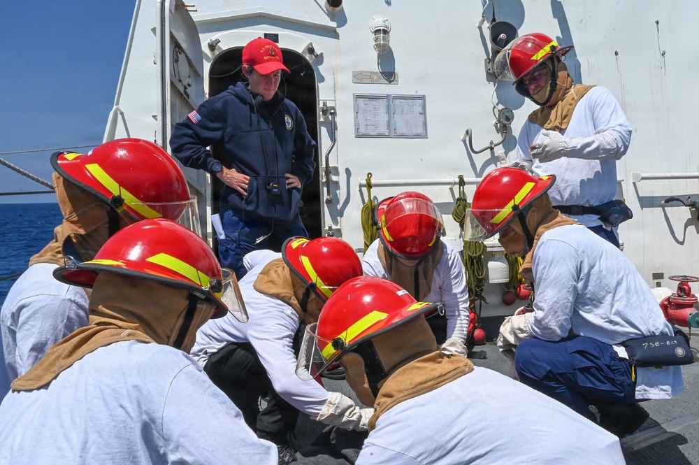 DVIDS - Images - USCGC Bertholf Conducts Man-overboard Procedure ...
