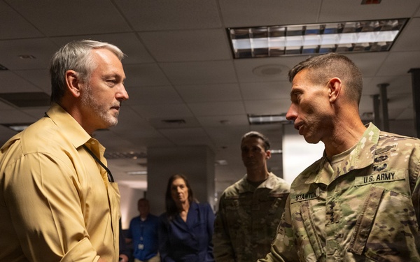 Lt. Gen. Stanton visits DISA Montgomery.