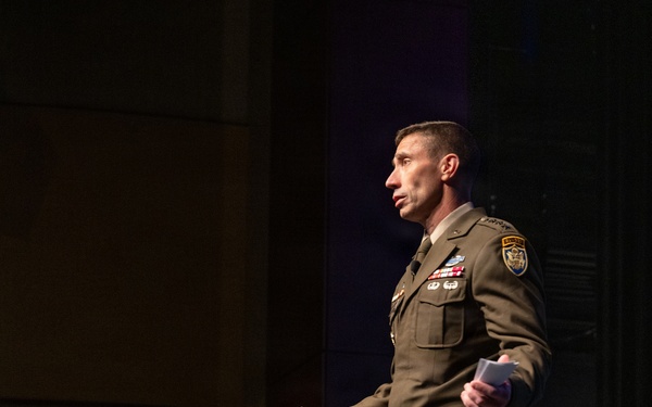 Lt. Gen. Stanton speaks at DAFITC