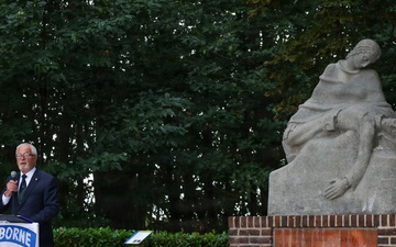 Seven names, 82 years later: Heumen honors fallen U.S. paratroopers