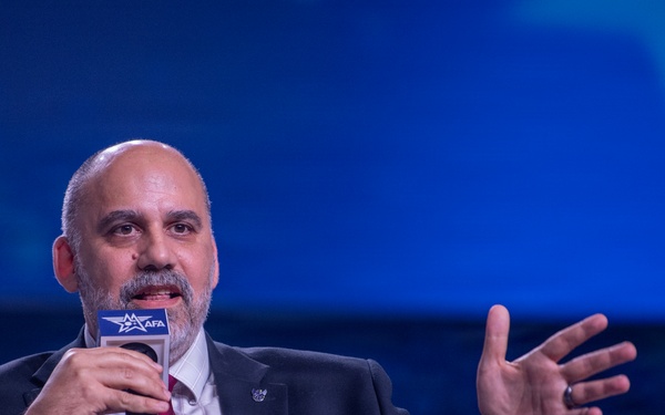 Acquisition leaders emphasize mission, speed, risk in changing acquisition culture