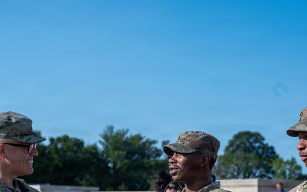 U.S. Army Senior Leaders Visit JTF-DC