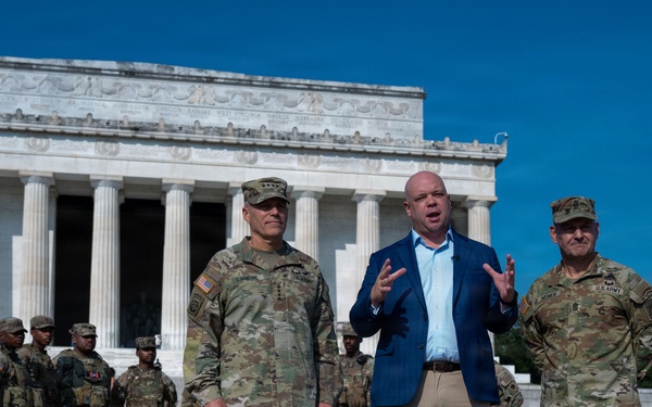 U.S. Army Senior Leaders Visit JTF-DC