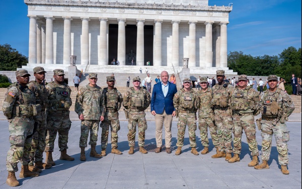 U.S. Army Senior Leaders Visit JTF-DC