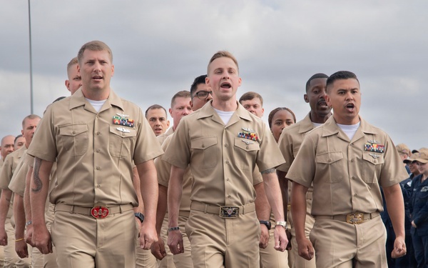 USS Carl Vinson (CVN 70) hosts chief petty officer pinning ceremony
