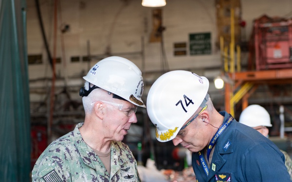USS John C. Stennis (CVN 74) Welcomes Aboard Commander, U.S. Fleet Forces Command