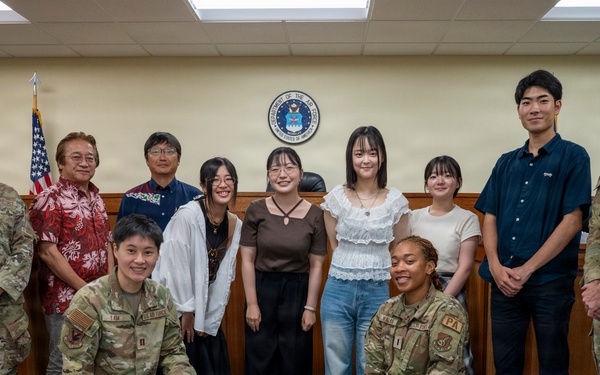 Tokyo Law students tour Kadena Air Base