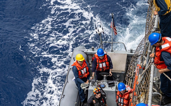 USS Mustin conducts boat operations