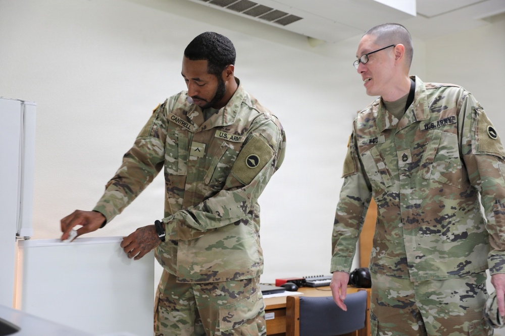 U.S. Army Japan NCOIC Conducts Barracks Inspection
