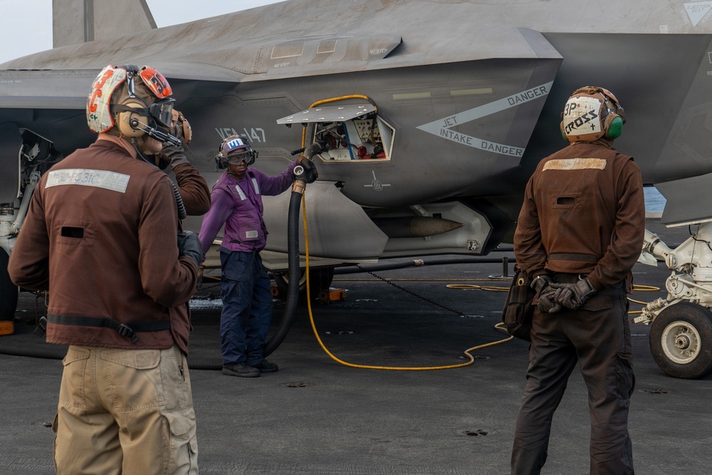 George Washington Conducts Flight Operations