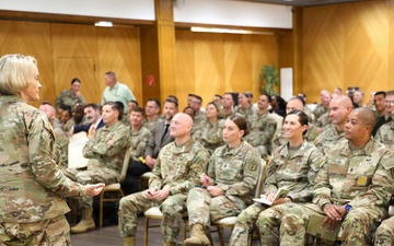 Army Surgeon General Conducts Leadership Professional Development Session in Germany