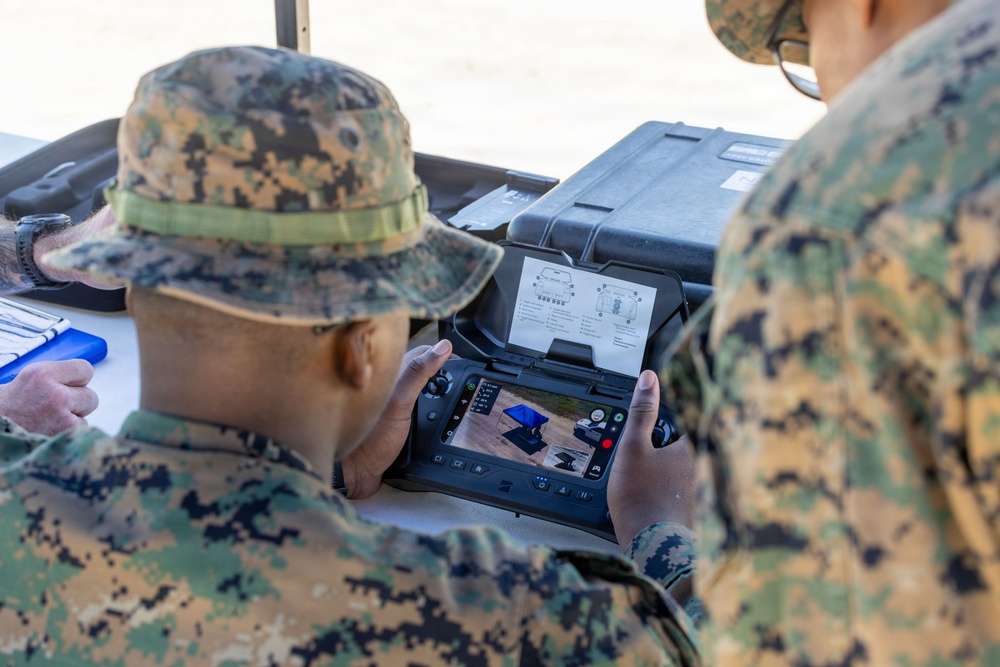 U.S. Marines train with Skydio X2D Small Unmanned Aircraft Systems