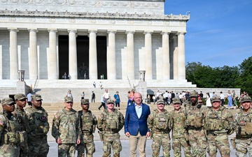 Nordhaus, Raines, join Army leaders to visit Guardsmen in Washington, D.C.