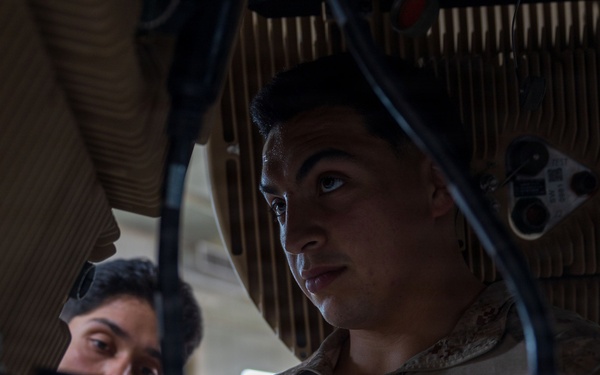 11th MEU Marines Set Up A Radar