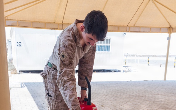 11th MEU Marines Set Up A Radar