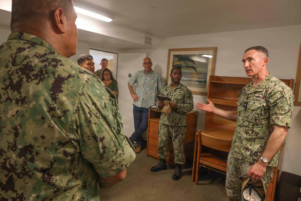 Navy Region Hawaii Commander Inspects JBPHH Barracks