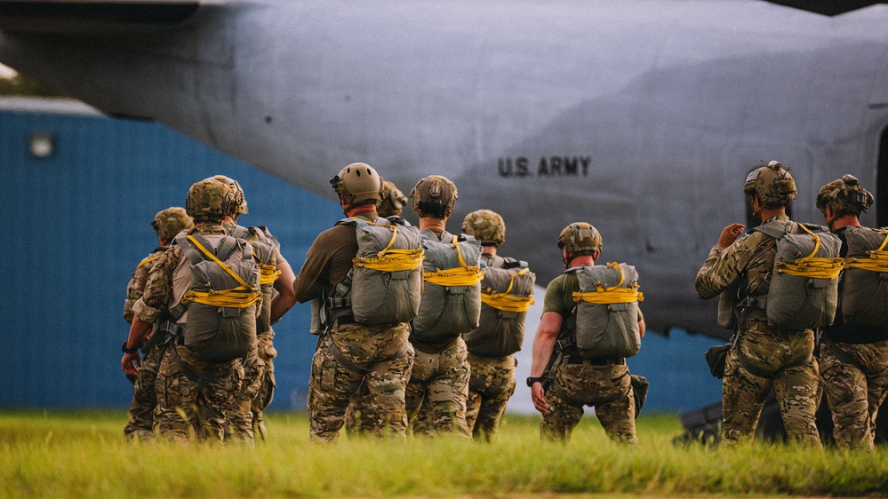 Fighting Soldiers From the Sky