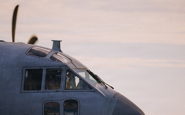 Fighting Soldiers From the Sky