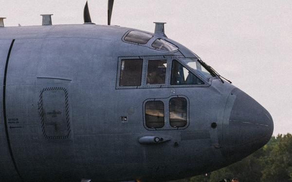 Fighting Soldiers From the Sky