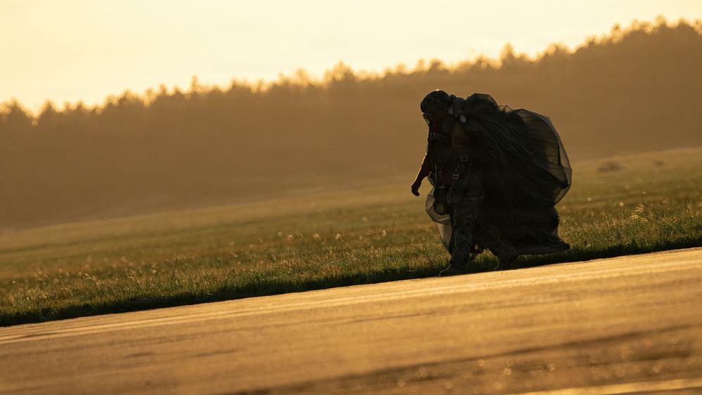Fighting Soldiers From the Sky