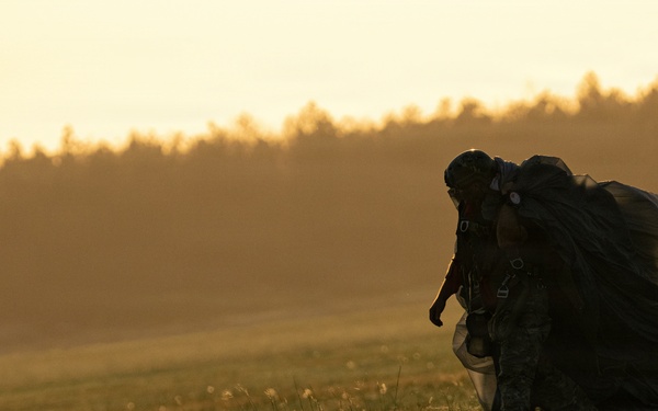 Fighting Soldiers From the Sky