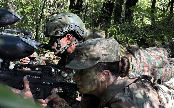 U.S., Indian Army Soldiers train together in jungle warfare, rappelling during Yudh Abhyas 2026
