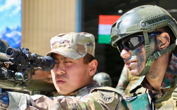 Yudh Abhyas 2026: U.S., Indian Soldiers exchange weapons, equipment knowledge in Auli