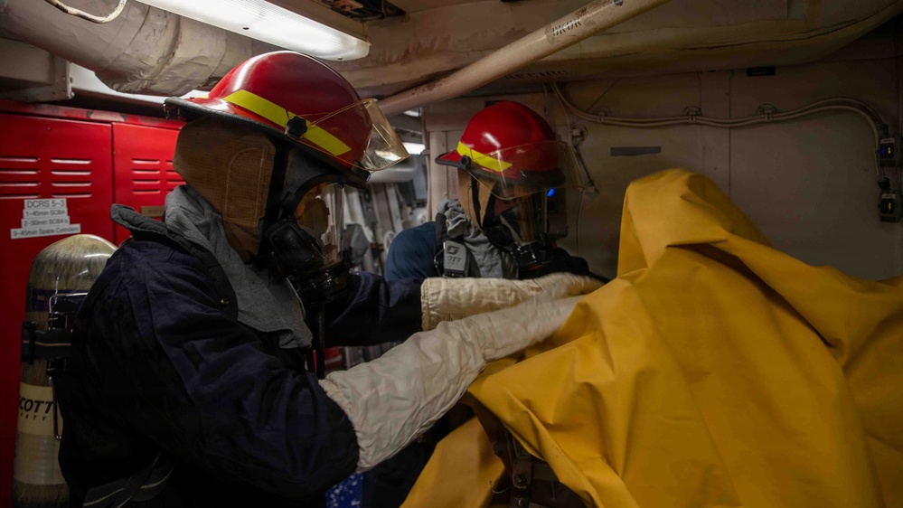 Shoup Sailors Participate in General Quarters Drill
