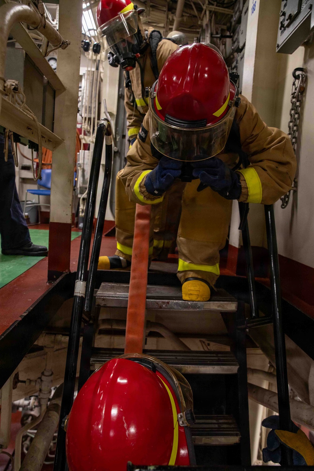 Shoup Sailors Participate in General Quarters Drill