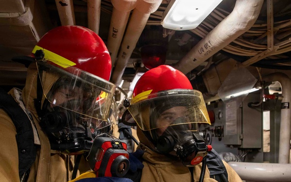 Shoup Sailors Participate in General Quarters Drill