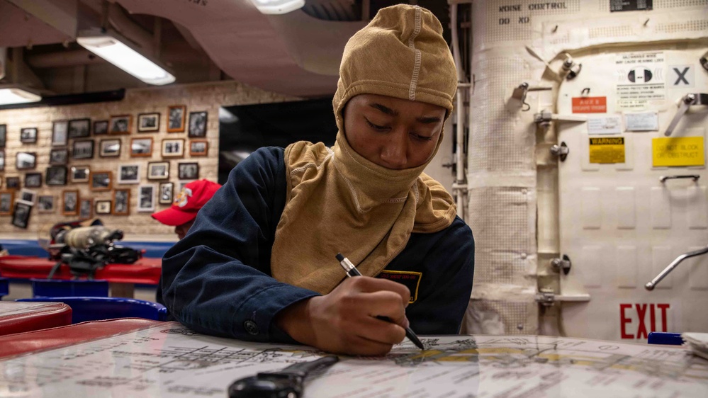 Shoup Sailors Participate in General Quarters Drill