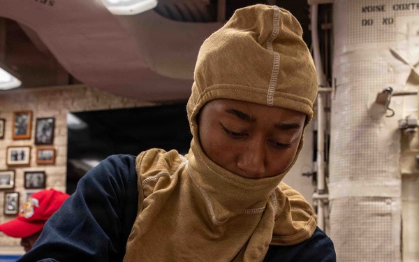 Shoup Sailors Participate in General Quarters Drill
