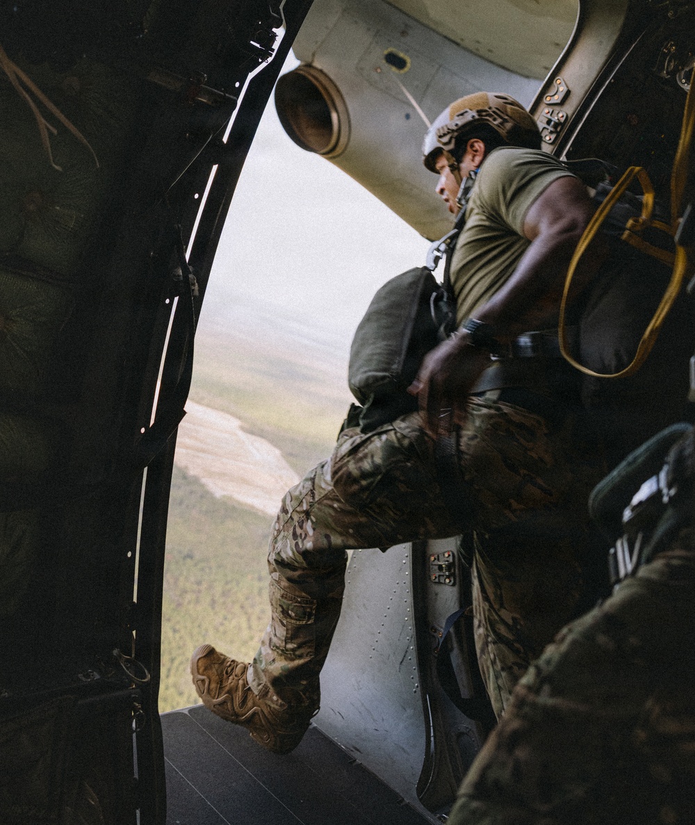 Fighting Soldiers from the sky