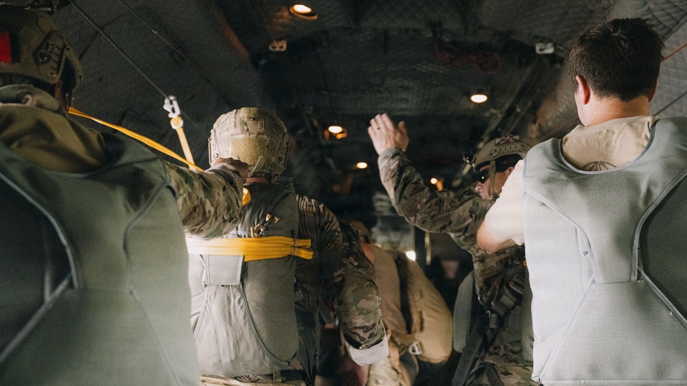 Fighting Soldiers from the sky