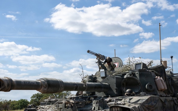 U.S. Soldiers Train on M109A7 Paladin Howitzers in Field Exercise
