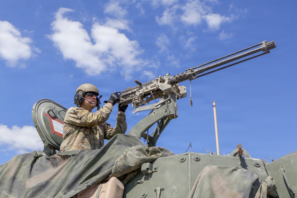 1st Battalion, 82nd Field Artillery Regiment conduct artillery gunnery