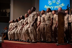 Naval Support Mid-South hosts a Chief Pinning Ceremony [Image 2 of 8]