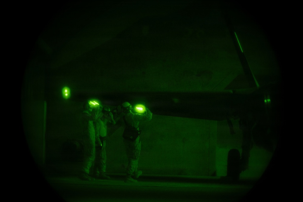DVIDS - Images - U.S. Marines conduct Flight Operations [Image 2 of 13]