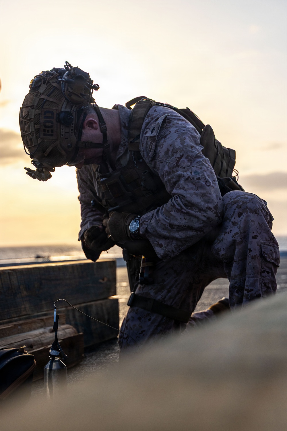 DVIDS - Images - 11th MEU Marines Conduct EOD Familiarization Training ...