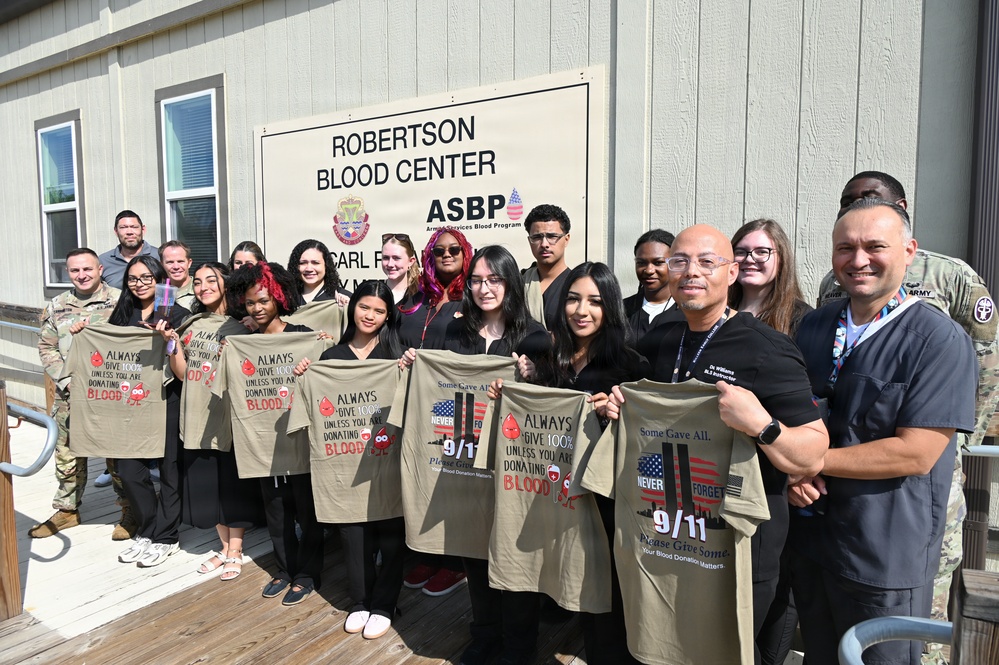 Killeen Early College students explore careers, blood donation at Robertson Blood Donor Center