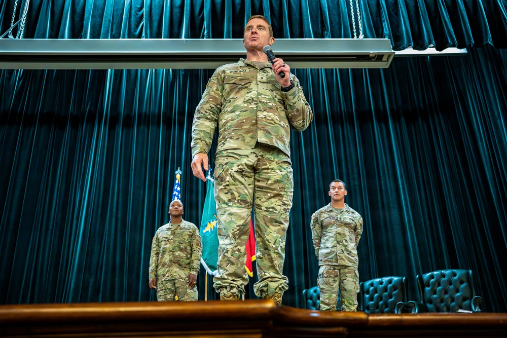 1st Special Forces Command (Airborne) recognizes excellence during awards ceremony