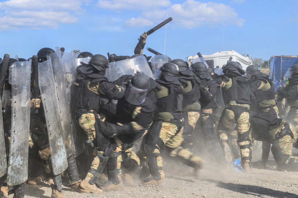 DVIDS - Images - Multinational KFOR forces conduct crowd, riot control ...