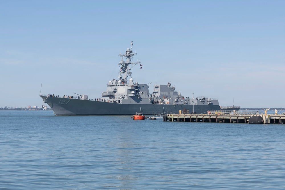 Future USS Patrick Gallagher (DDG 127) Arrives in Norfolk  By COMNAVSURFLANT Public Affairs