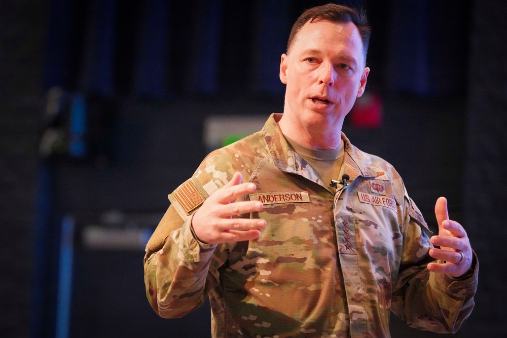Commander of U.S. Africa Command visits U.S. Naval War College