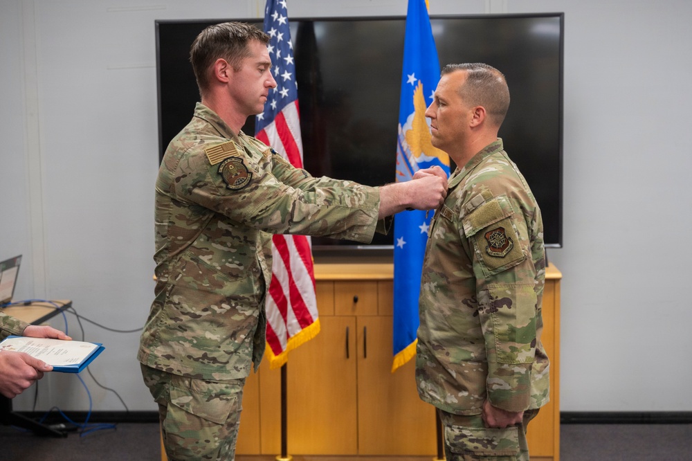 DVIDS - News - Logistics section chief earns second Bronze Star
