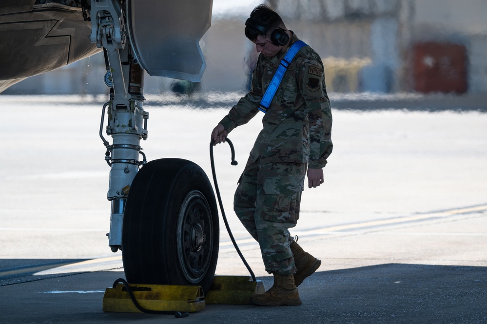 DVIDS - Images - 33rd FW conducts evacuation for Hurricane Isaias ...