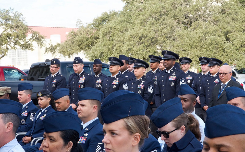 DVIDS - News - Air Force Recruiting Service rings historic bell to ...