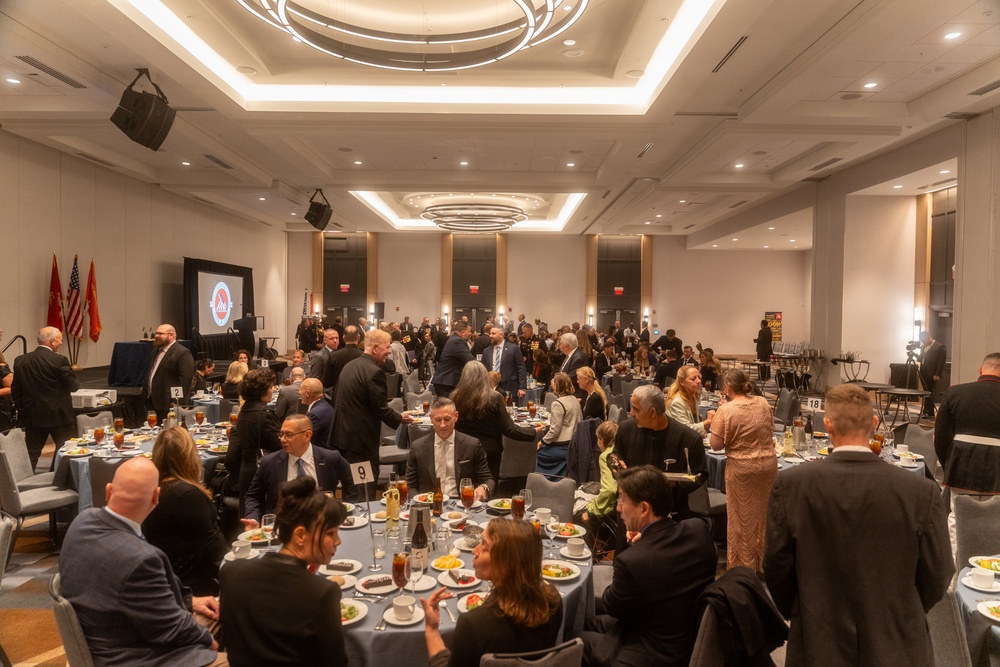 DVIDS - Images - Newest Inductees Honored at Marine Corps Marathon Hall ...